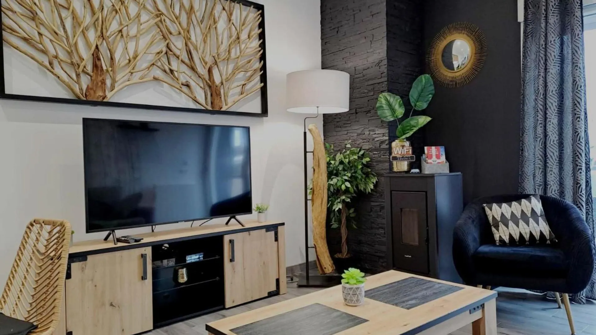Black&White Home-By So'Serenityhome-Balcon-Parking Cluses